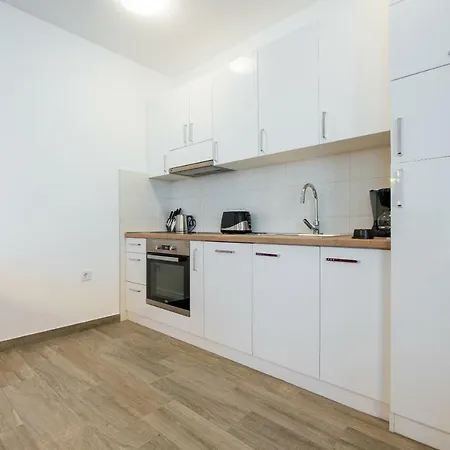 Anja Apartment *