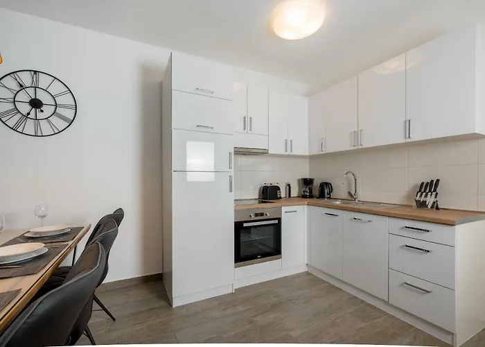 Anja Apartment Peroj