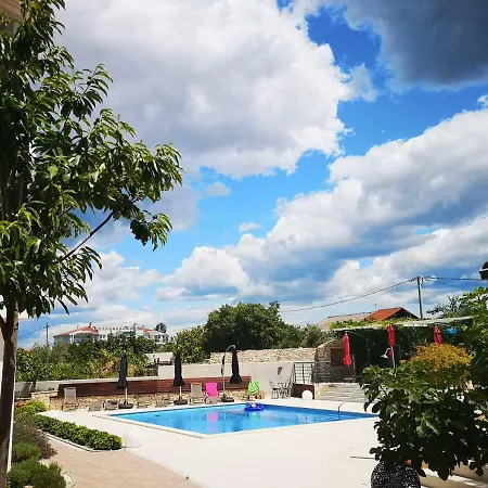 Anja Appartement Peroj